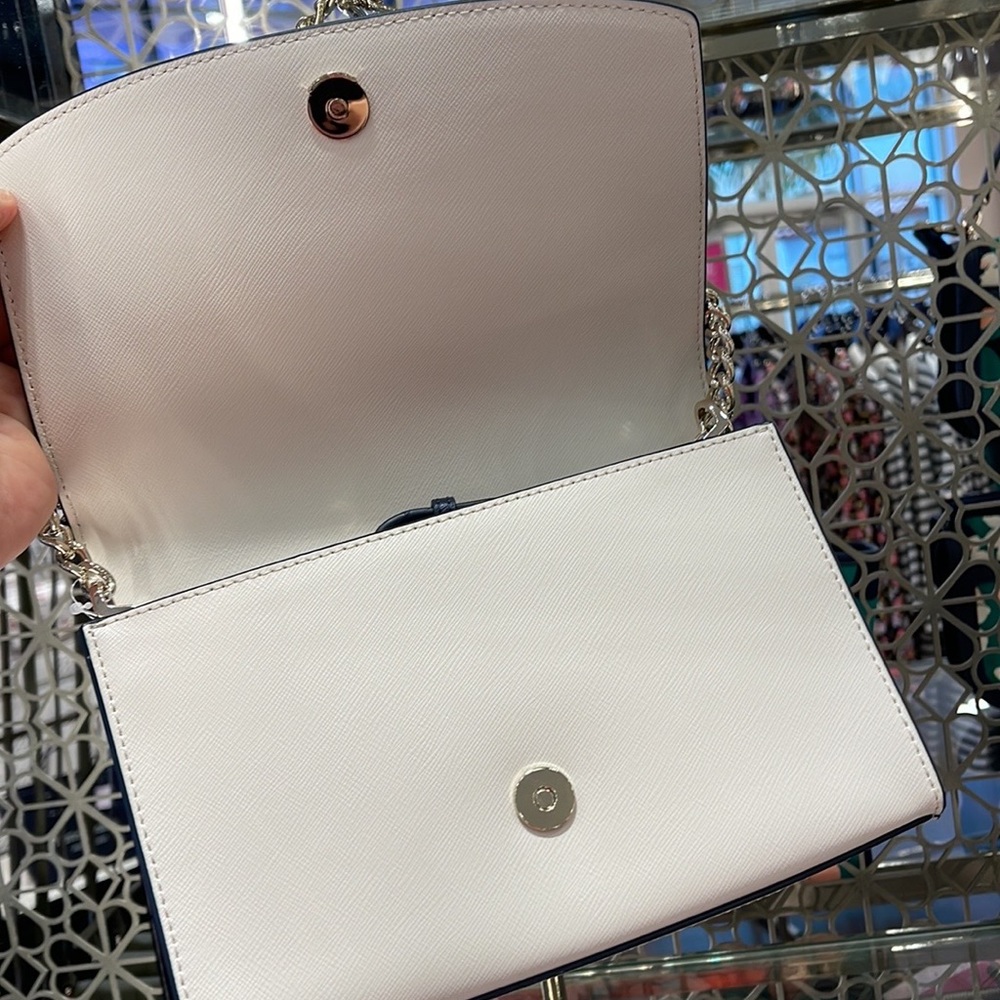 Kate Spade carson convertible crossbody
POOLSIDE MULTI - Picture 13 of 16